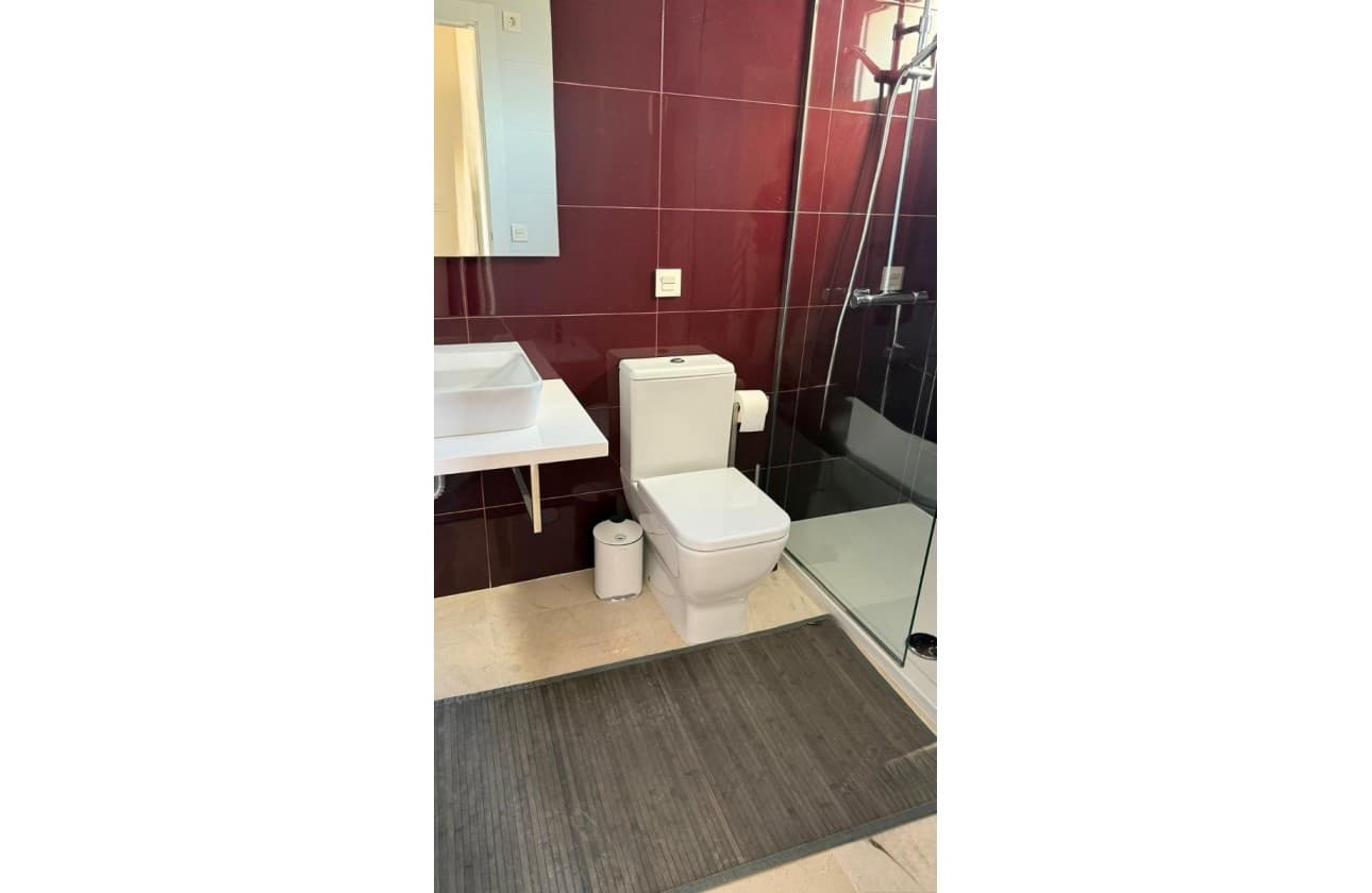 3 Zimmer Penthouse zu verkaufen in Finestrat mit Pool Garage - 450.000 € (Ref: 9747484)