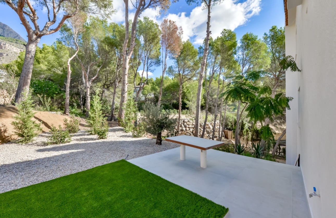 3 soveværelse Villa til salg i Altea med swimmingpool - € 695.000 (Ref: 9796582)