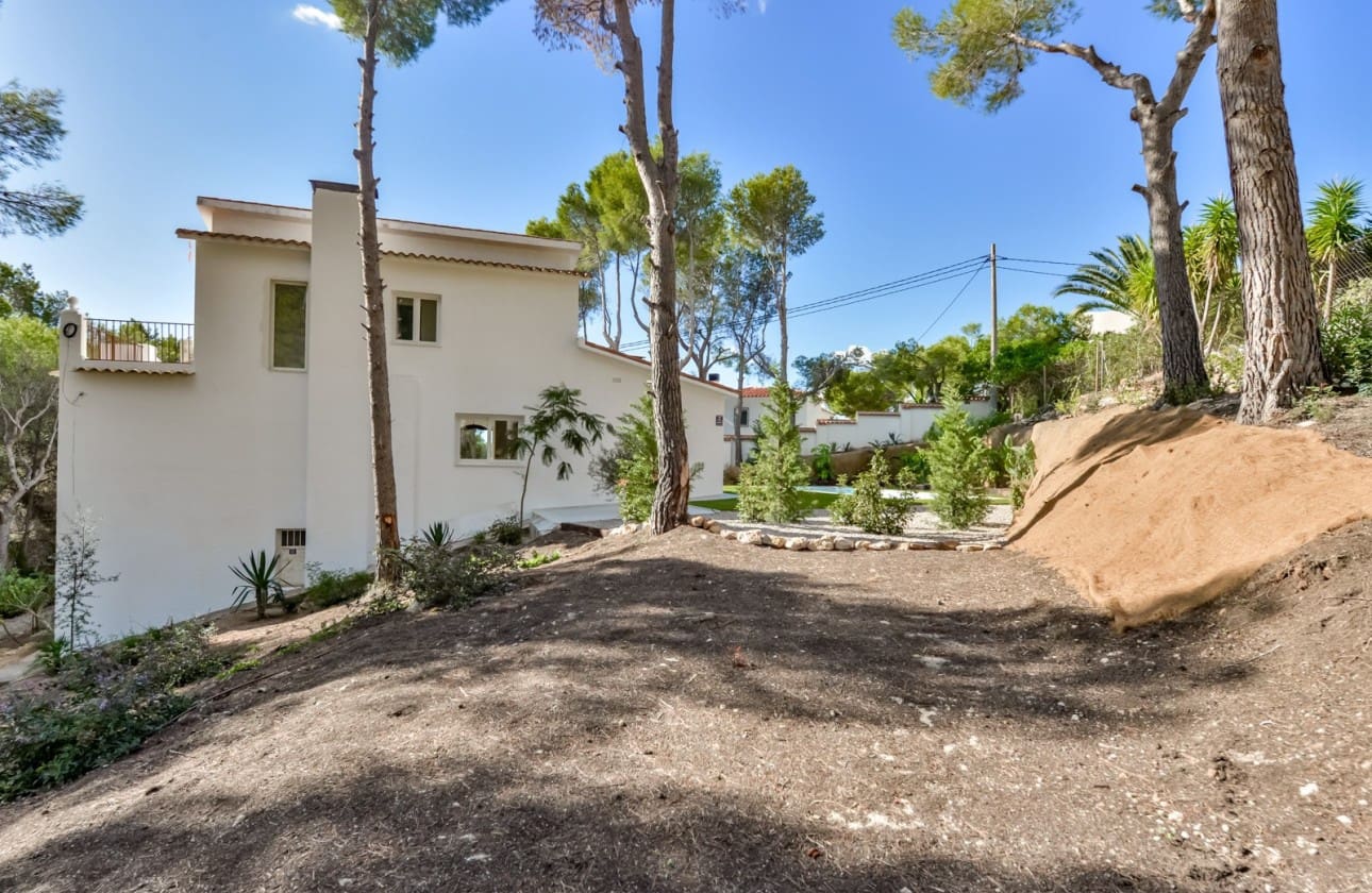3 soveværelse Villa til salg i Altea med swimmingpool - € 695.000 (Ref: 9796582)