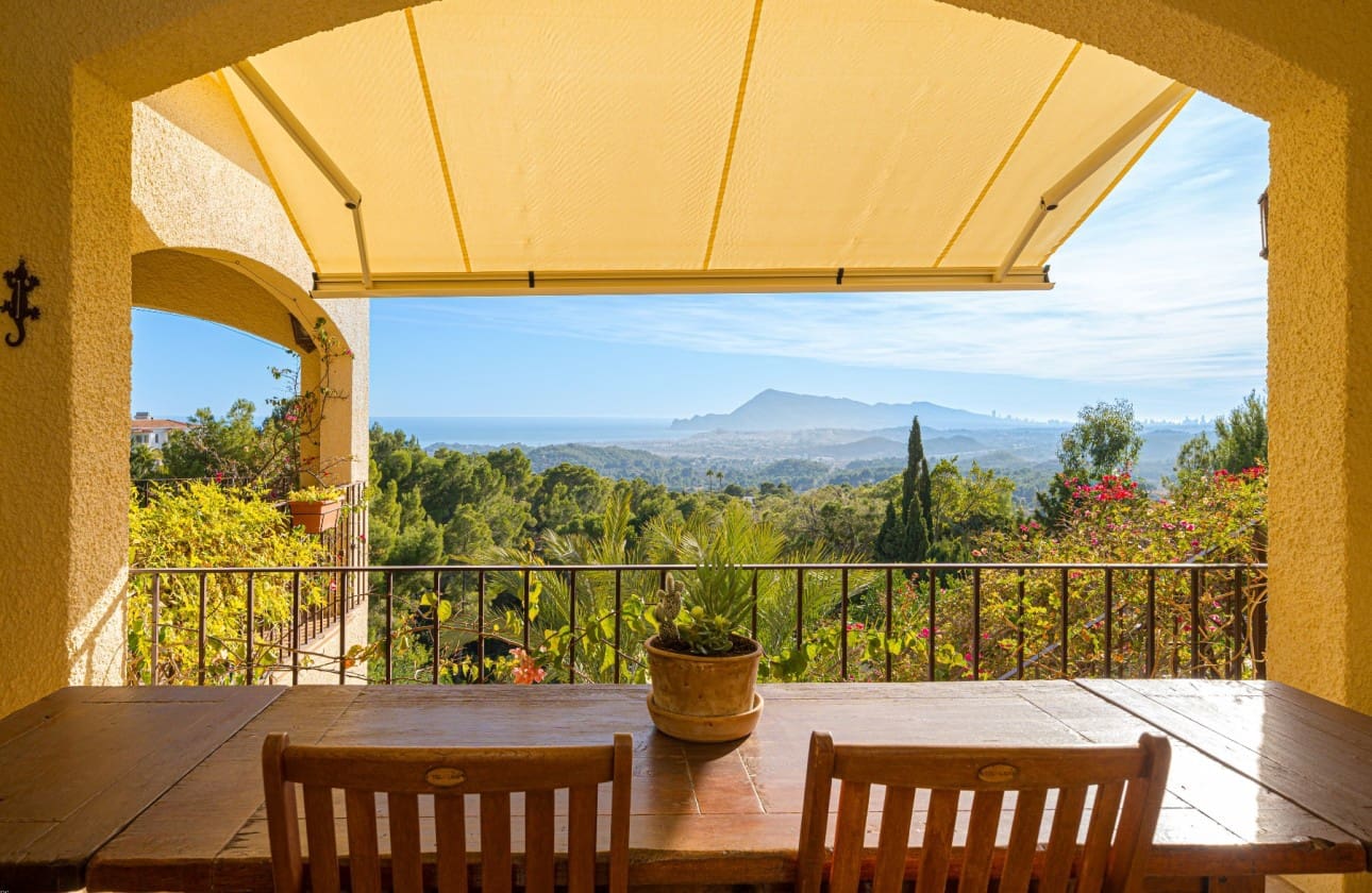 5 soveværelse Villa til salg i Altea med swimmingpool garage - € 1.375.000 (Ref: 9796583)