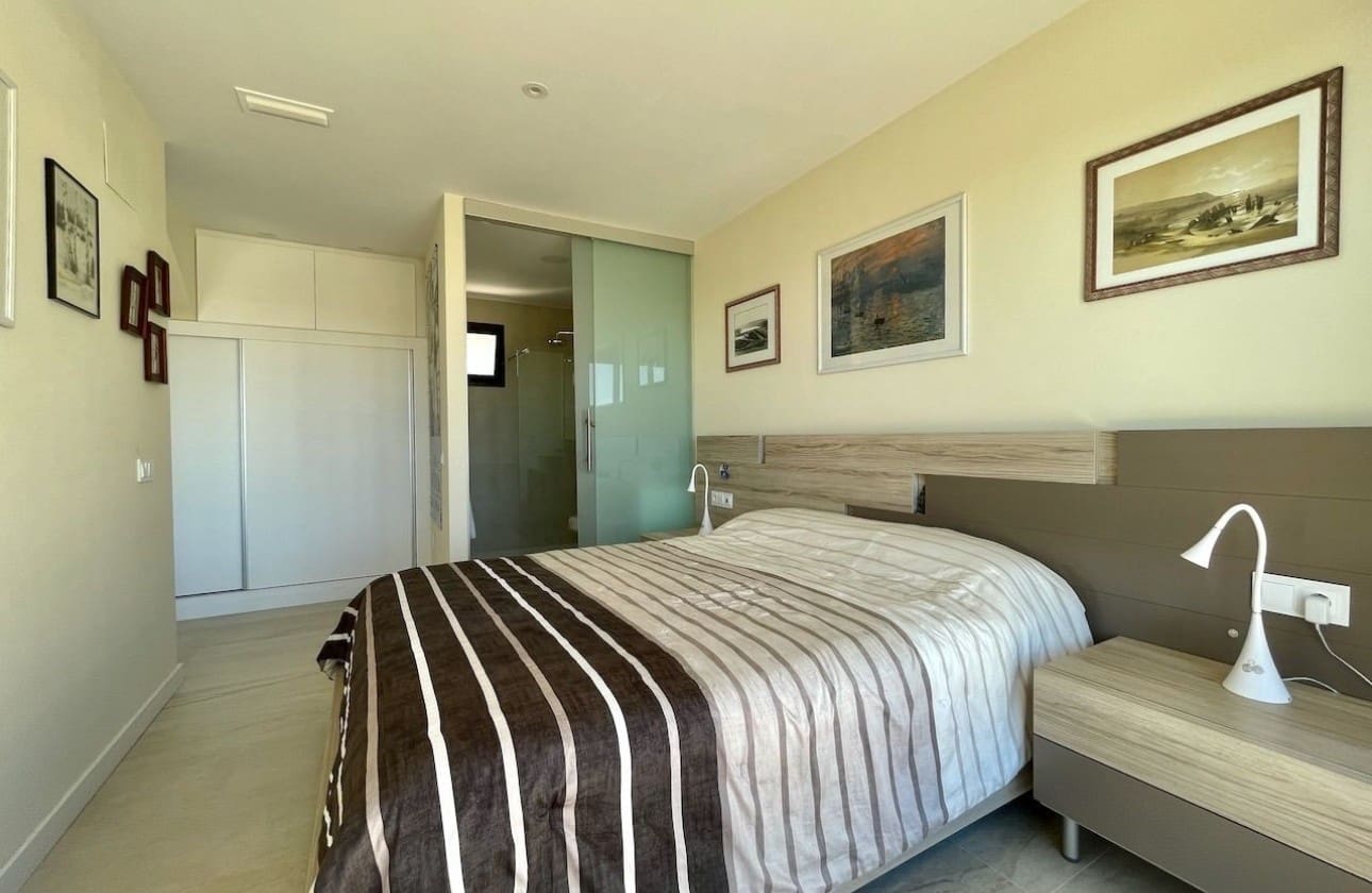 Ático de 3 habitaciones en Finestrat en venta con piscina garaje - 550.000 € (Ref: 9800965)