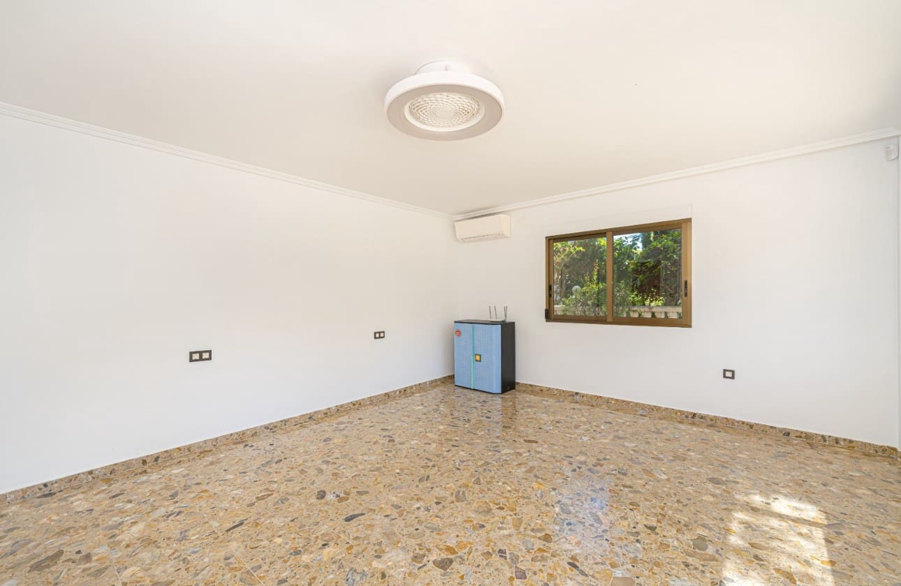 7 soveværelse Finca/Landehus til salg i Alfaz del Pi / L'Alfas del Pi med swimmingpool garage - € 1.049.900 (Ref: 9821841)