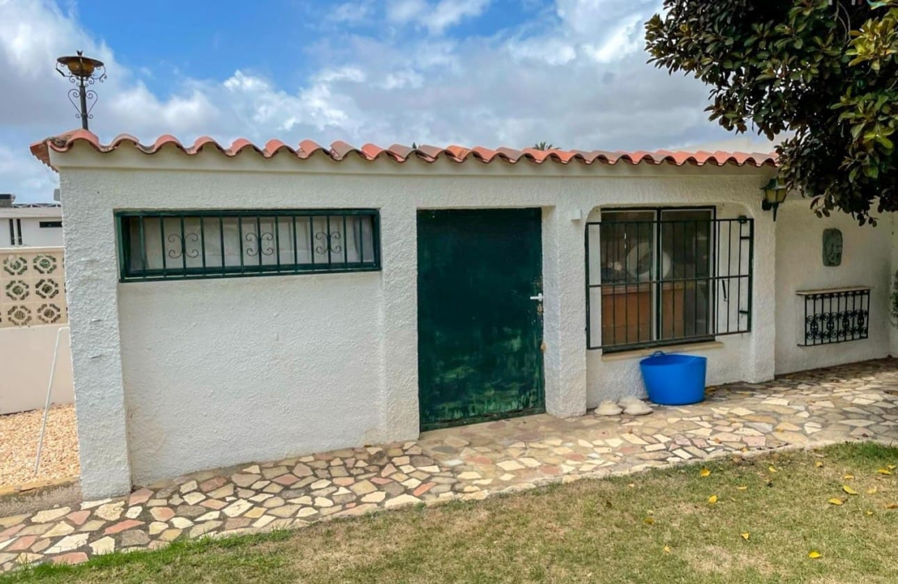 5 soveværelse Finca/Landehus til salg i Alfaz del Pi / L'Alfas del Pi med swimmingpool garage - € 995.000 (Ref: 9824527)