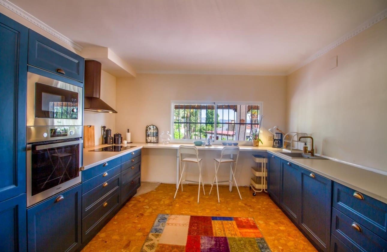 5 soveværelse Finca/Landehus til salg i Alfaz del Pi / L'Alfas del Pi med swimmingpool garage - € 995.000 (Ref: 9824527)