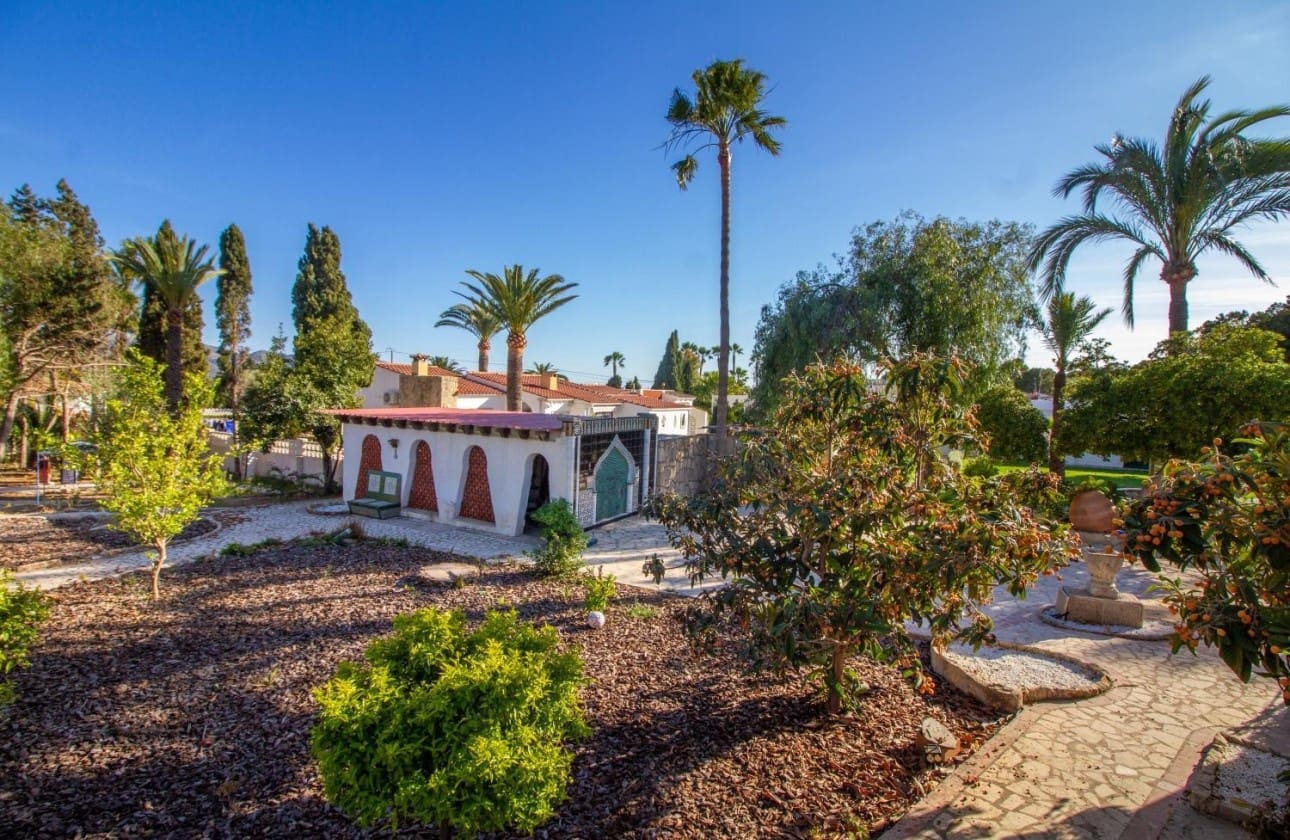 5 soveværelse Finca/Landehus til salg i Alfaz del Pi / L'Alfas del Pi med swimmingpool garage - € 995.000 (Ref: 9824527)