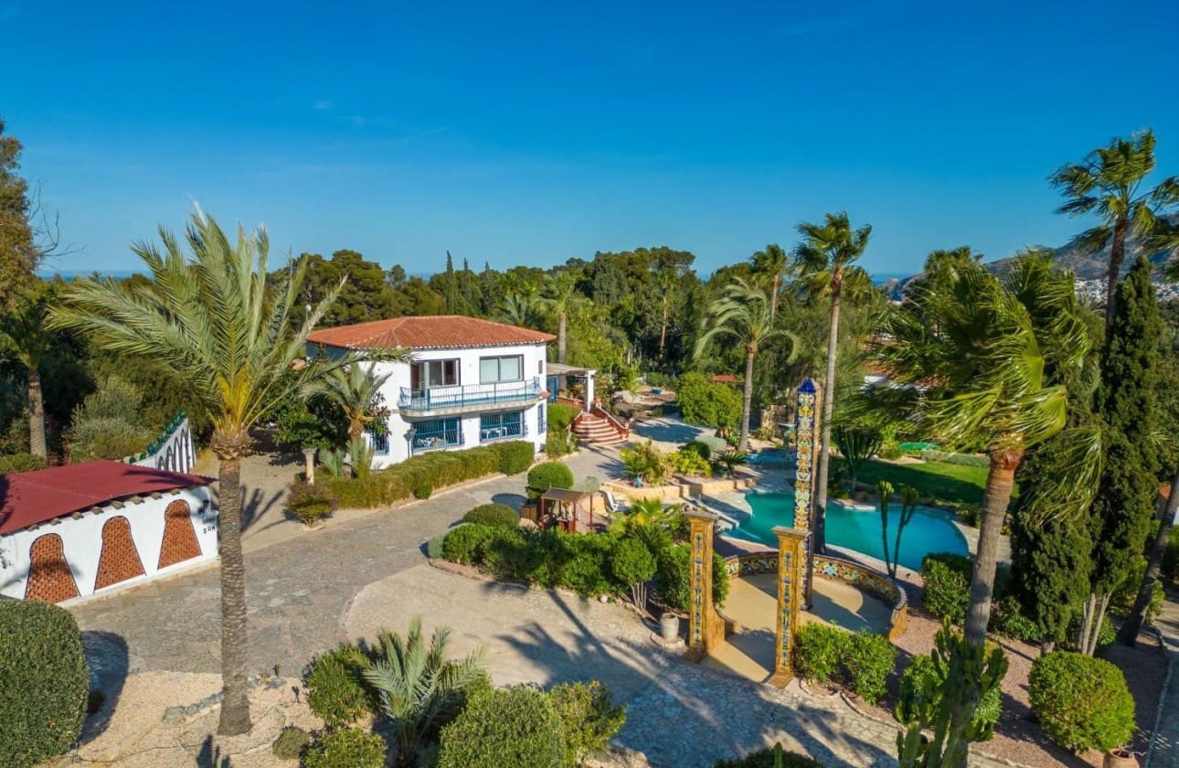 5 soveværelse Finca/Landehus til salg i Alfaz del Pi / L'Alfas del Pi med swimmingpool garage - € 995.000 (Ref: 9824527)