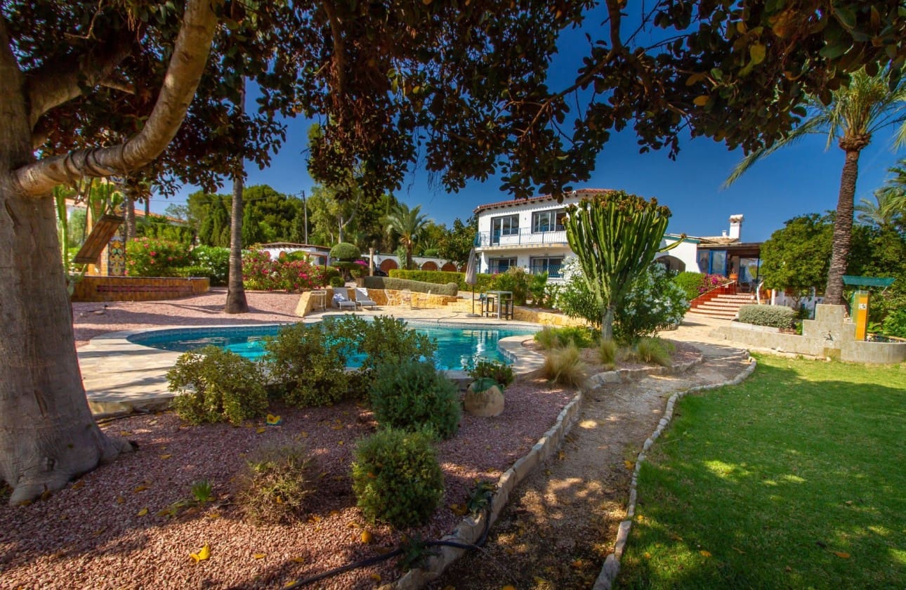 5 soveværelse Finca/Landehus til salg i Alfaz del Pi / L'Alfas del Pi med swimmingpool garage - € 995.000 (Ref: 9824527)