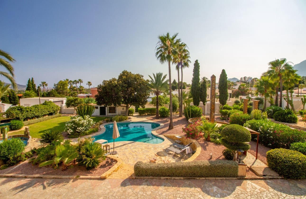 5 soveværelse Finca/Landehus til salg i Alfaz del Pi / L'Alfas del Pi med swimmingpool garage - € 995.000 (Ref: 9824527)