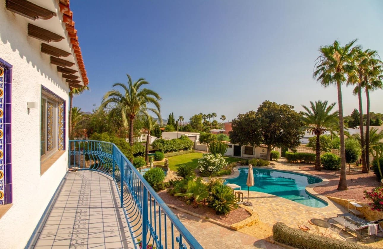 5 soveværelse Finca/Landehus til salg i Alfaz del Pi / L'Alfas del Pi med swimmingpool garage - € 995.000 (Ref: 9824527)