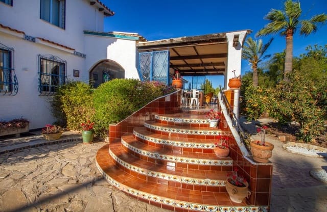 5 soveværelse Finca/Landehus til salg i Escandinavia - Cautivador, Alfaz del Pi / L'Alfàs del Pi med swimmingpool garage - € 995.000 (Ref: 9824527)