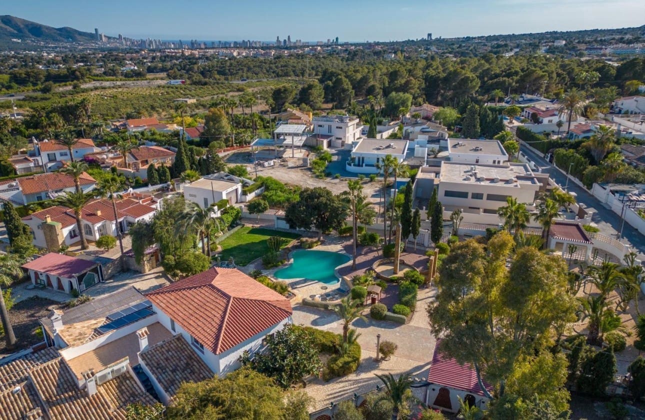 5 soveværelse Finca/Landehus til salg i Alfaz del Pi / L'Alfas del Pi med swimmingpool garage - € 995.000 (Ref: 9824527)