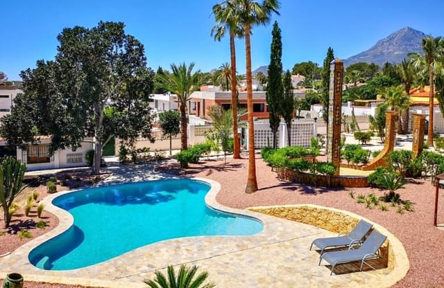 5 soveværelse Finca/Landehus til salg i Escandinavia - Cautivador, Alfaz del Pi / L'Alfàs del Pi med swimmingpool garage - € 995.000 (Ref: 9824527)