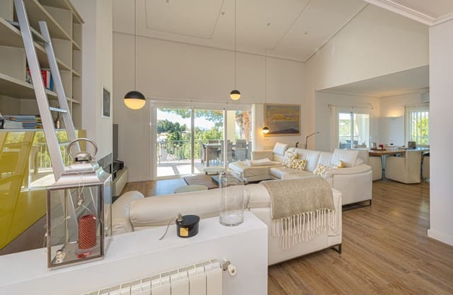 3 soverom Villa til salgs i Alhama Springs, Altea med svømmebasseng garasje - € 950 000 (Ref: 9838785)