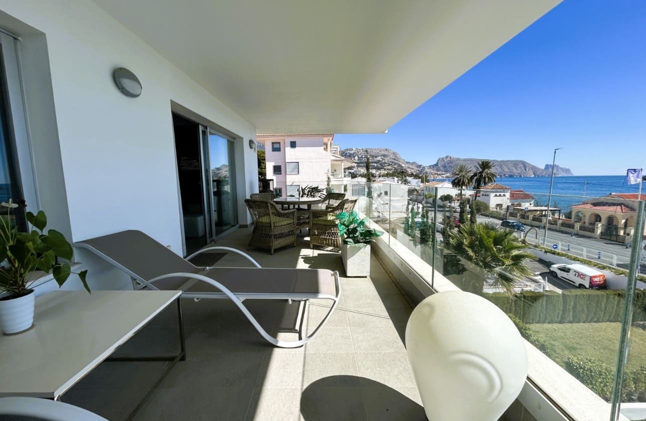 3 bedroom Apartment for sale in Altea with pool garage - € 850,000 (Ref: 9838786)