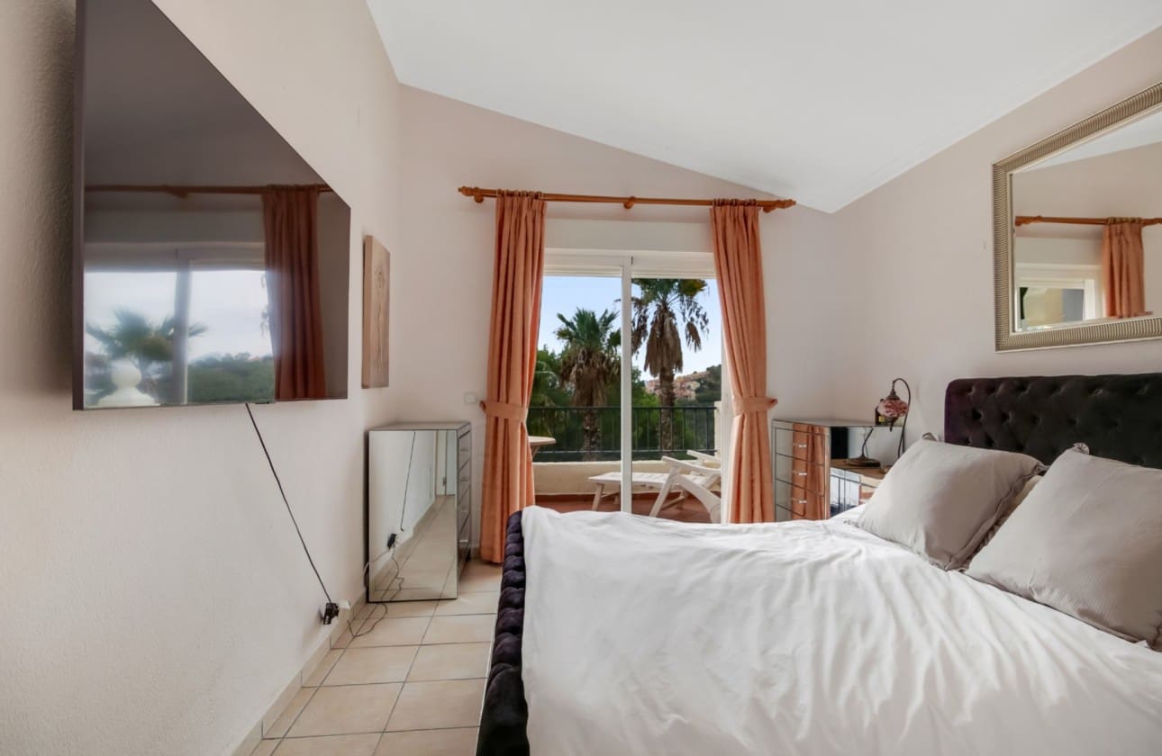 3 sypialnia Willa na sprzedaż w Altea z basenem garażem - 620 000 € (Ref: 9895642)