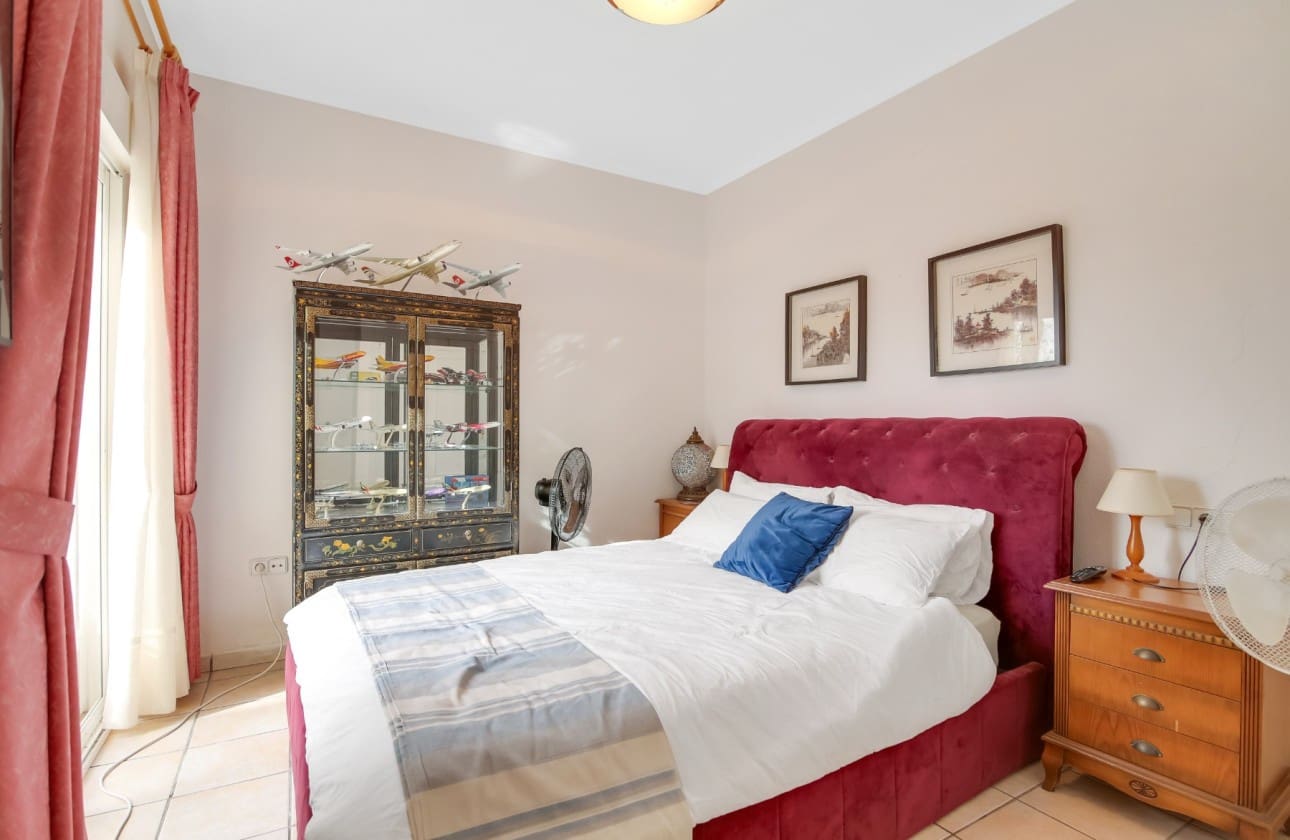3 sypialnia Willa na sprzedaż w Altea z basenem garażem - 620 000 € (Ref: 9895642)
