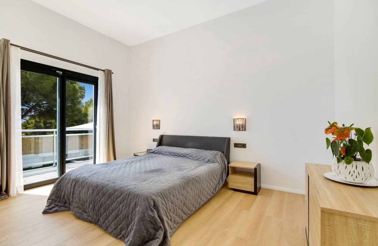 4 sypialnia Willa na sprzedaż w Altea z basenem garażem - 949 000 € (Ref: 9924663)