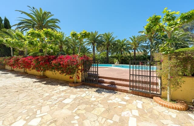Finca/Casa Rural de 7 habitaciones en Pueblo - Urbanizaciones, Alfaz del Pi / L'Alfàs del Pi en venta con piscina garaje - 1.049.900 € (Ref: 9964559)
