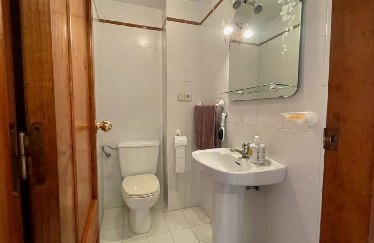 2 soveværelse Lejlighed til salg i Albir med swimmingpool garage - € 350.000 (Ref: 9964888)