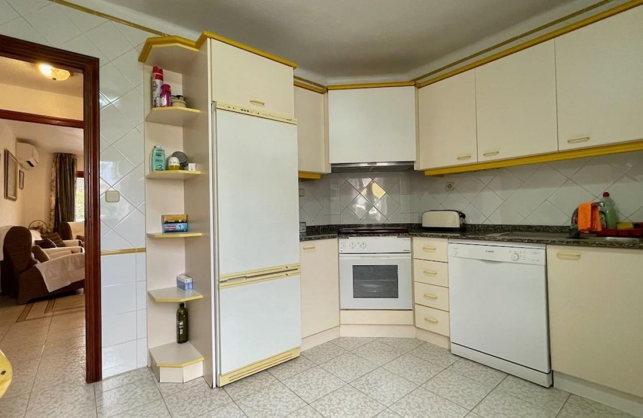 2 soveværelse Lejlighed til salg i Albir med swimmingpool garage - € 350.000 (Ref: 9964888)