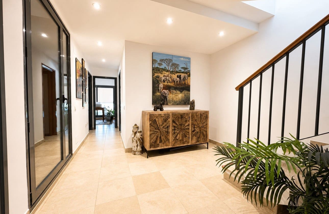 3 soverom Villa til salgs i Altea la Vella med svømmebasseng garasje - € 585 000 (Ref: 9999479)