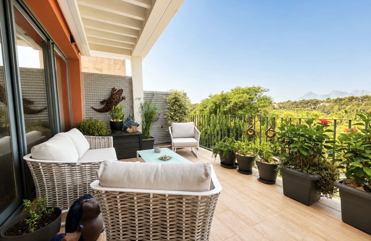3 soverom Villa til salgs i Altea la Vella med svømmebasseng garasje - € 585 000 (Ref: 9999479)