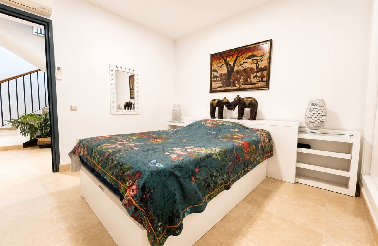 3 soverom Villa til salgs i Altea la Vella med svømmebasseng garasje - € 585 000 (Ref: 9999479)