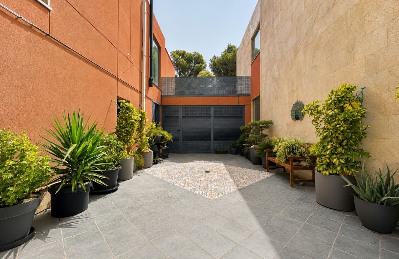 3 soverom Villa til salgs i Altea la Vella med svømmebasseng garasje - € 585 000 (Ref: 9999479)