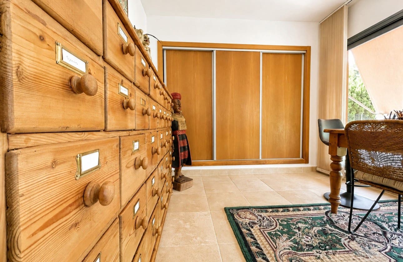 3 soverom Villa til salgs i Altea la Vella med svømmebasseng garasje - € 585 000 (Ref: 9999479)