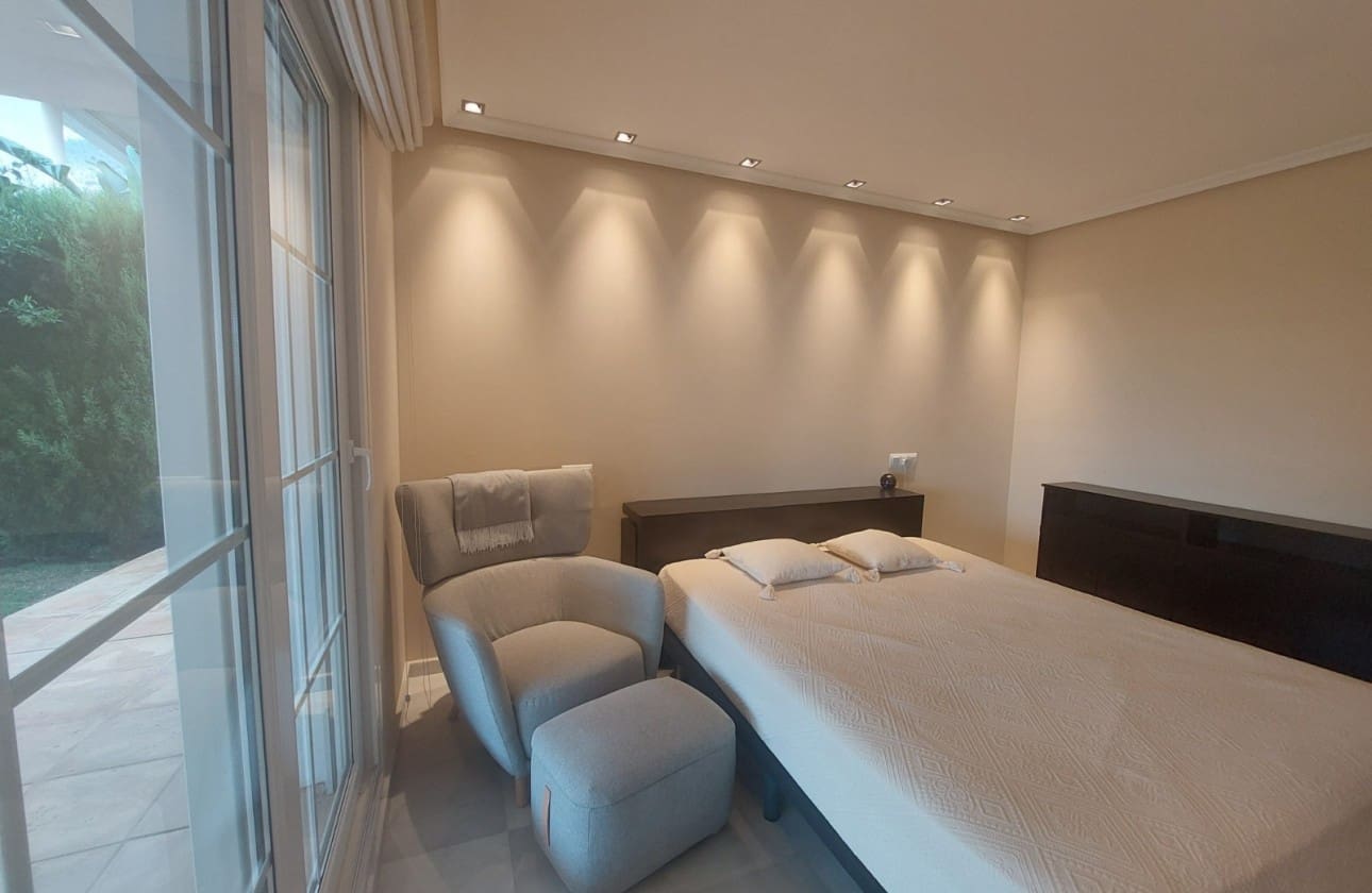 Apartamento de 3 habitaciones en Altea en venta con piscina garaje - 690.000 € (Ref: 9999480)