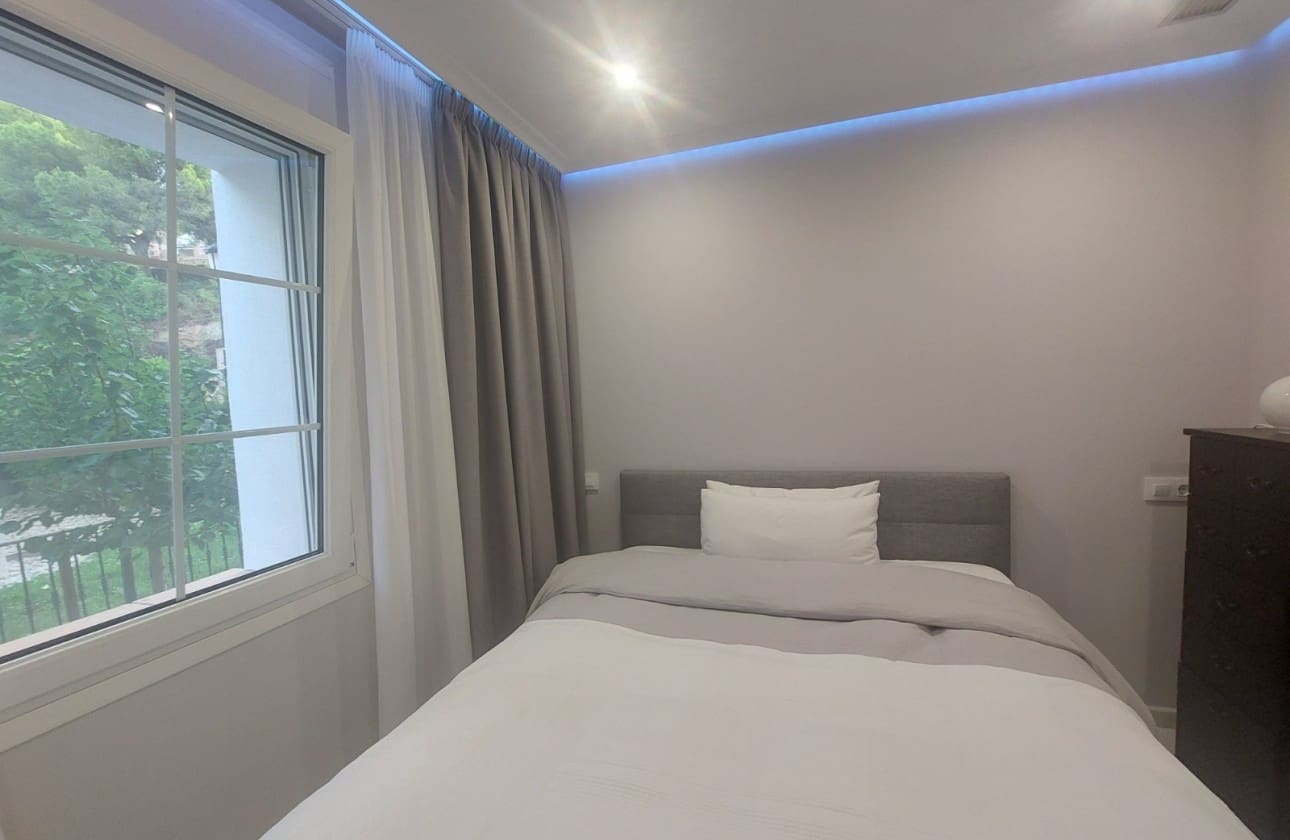 Apartamento de 3 habitaciones en Altea en venta con piscina garaje - 690.000 € (Ref: 9999480)