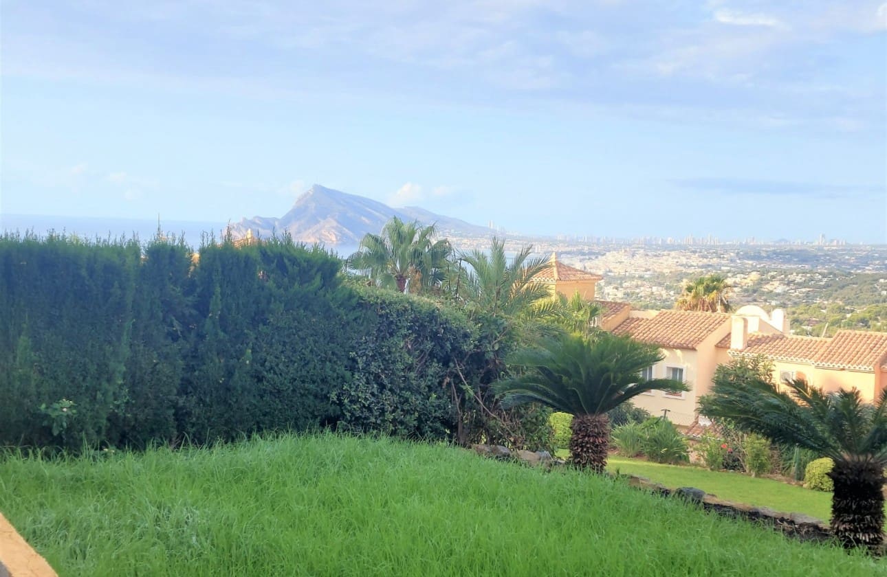 Apartamento de 3 habitaciones en Altea en venta con piscina garaje - 690.000 € (Ref: 9999480)