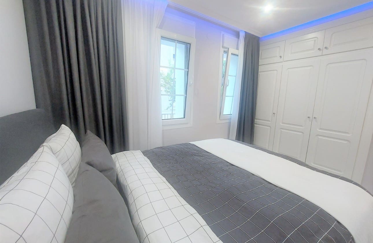 Apartamento de 3 habitaciones en Altea en venta con piscina garaje - 690.000 € (Ref: 9999480)