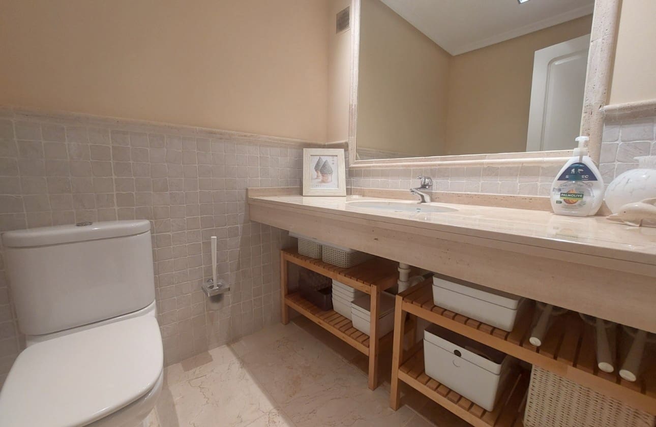 Apartamento de 3 habitaciones en Altea en venta con piscina garaje - 690.000 € (Ref: 9999480)