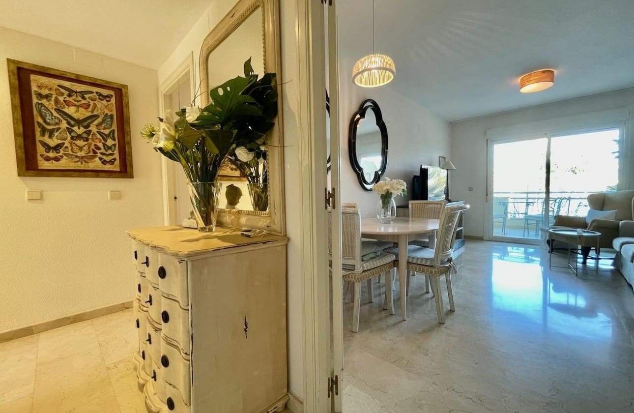 Apartamento de 2 habitaciones en Albir en venta con piscina garaje - 365.000 € (Ref: 9999481)