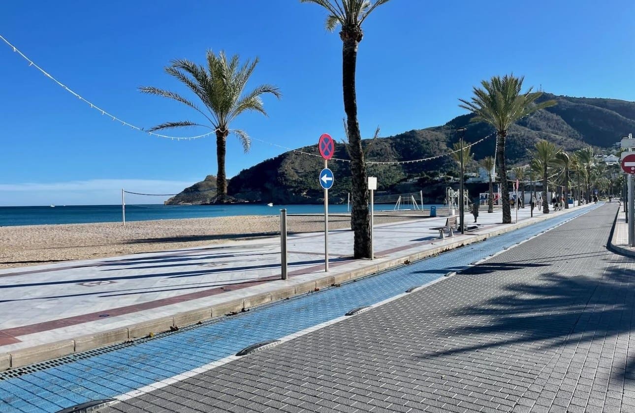 Apartamento de 2 habitaciones en Albir en venta con piscina garaje - 365.000 € (Ref: 9999481)