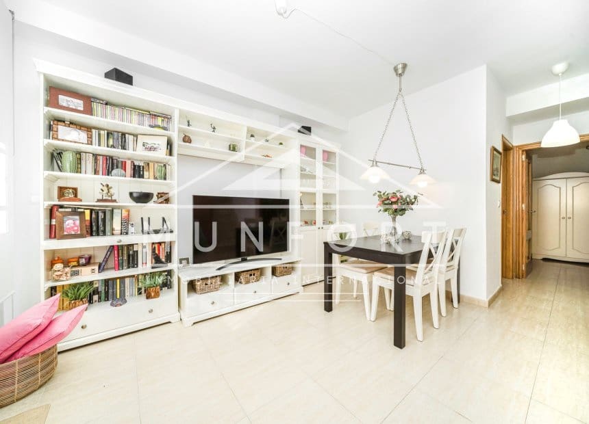 4 chambre Villa/Maison Mitoyenne à vendre à Torre de la Horadada - 339 000 € (Ref: 10004354)