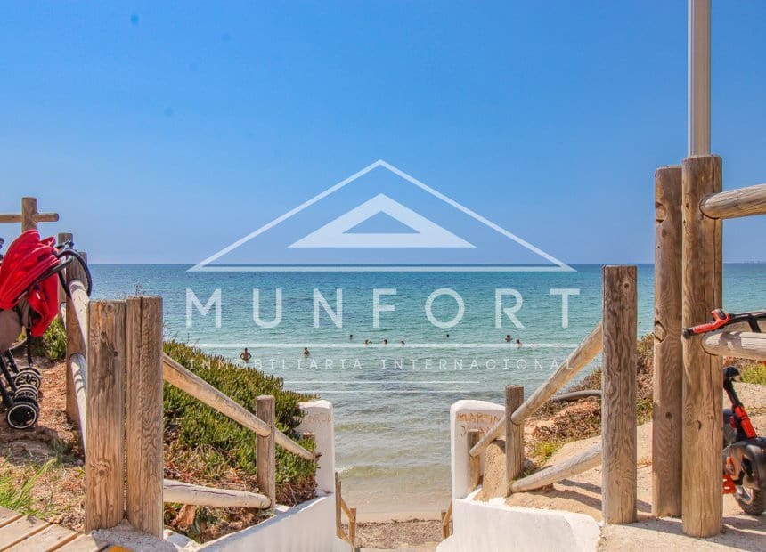 4 chambre Villa/Maison Mitoyenne à vendre à Torre de la Horadada - 339 000 € (Ref: 10004354)