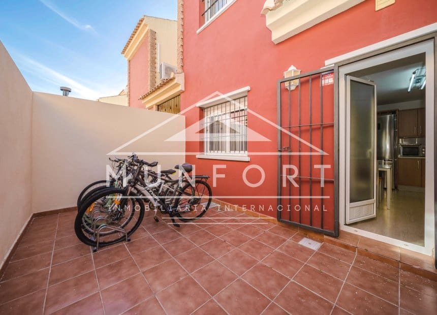 4 chambre Villa/Maison Mitoyenne à vendre à Torre de la Horadada - 339 000 € (Ref: 10004354)