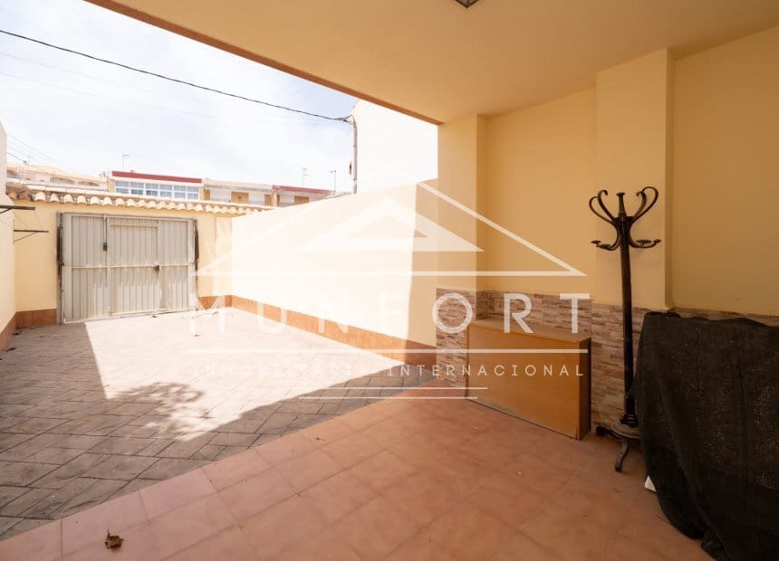 2 slaapkamer Bungalow te koop in Los Urrutias - € 168.900 (Ref: 10004727)
