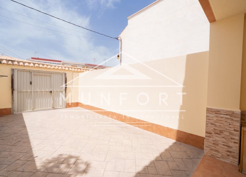 2 slaapkamer Bungalow te koop in Los Urrutias - € 168.900 (Ref: 10004727)