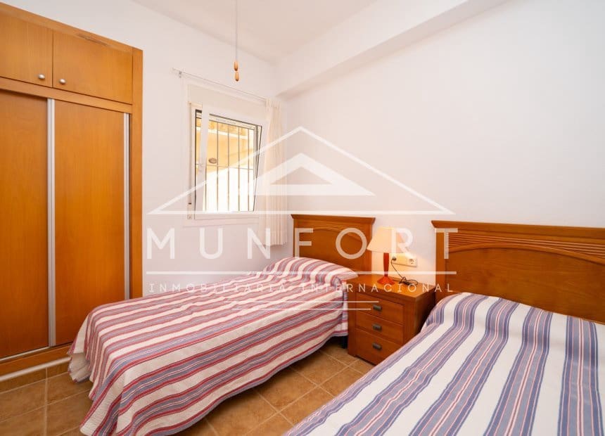 2 quarto Bungalow para venda em Los Urrutias - 168 900 € (Ref: 10004728)
