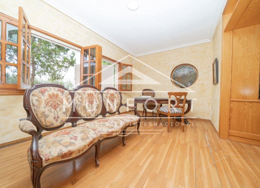 5 soverom Finca/Herregård til salgs i Miranda med svømmebasseng - € 799 000 (Ref: 10004824)