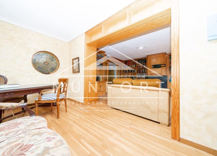 5 soverom Finca/Herregård til salgs i Miranda med svømmebasseng - € 799 000 (Ref: 10004824)