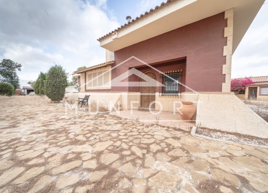 5 soverom Finca/Herregård til salgs i Miranda med svømmebasseng - € 799 000 (Ref: 10004824)