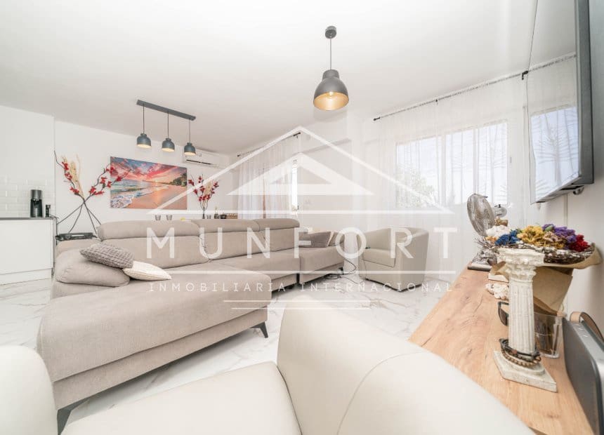 2 bedroom Apartment for sale in Punta Prima with pool - € 245,000 (Ref: 10014686)