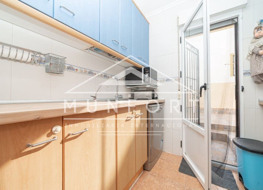 6 soverom Rekkehus til salgs i Los Altos med svømmebasseng - € 279 990 (Ref: 10014871)