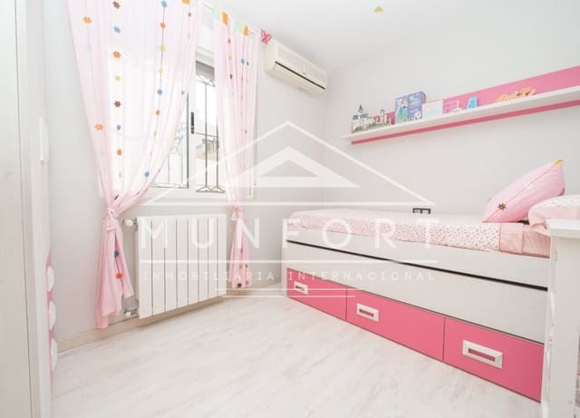 Adosado de 6 habitaciones en Los Altos en venta con piscina - 279.990 € (Ref: 10014871)