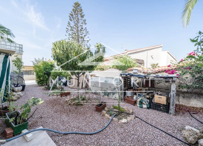 3 slaapkamer Villa te koop in Ciudad Quesada met zwembad - € 549.000 (Ref: 10019546)