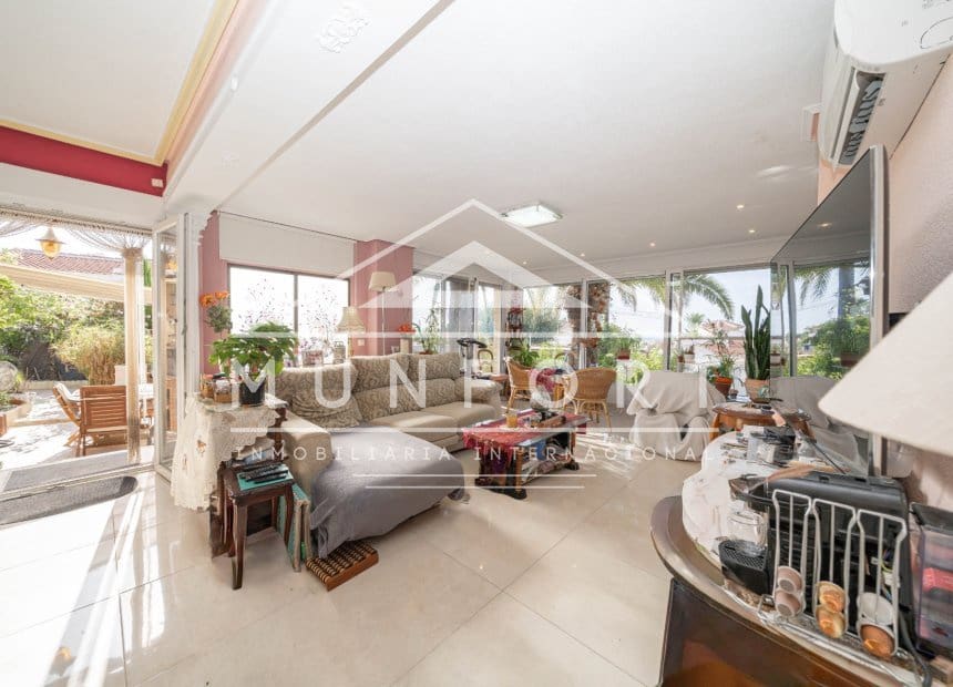 3 slaapkamer Villa te koop in Ciudad Quesada met zwembad - € 549.000 (Ref: 10019546)